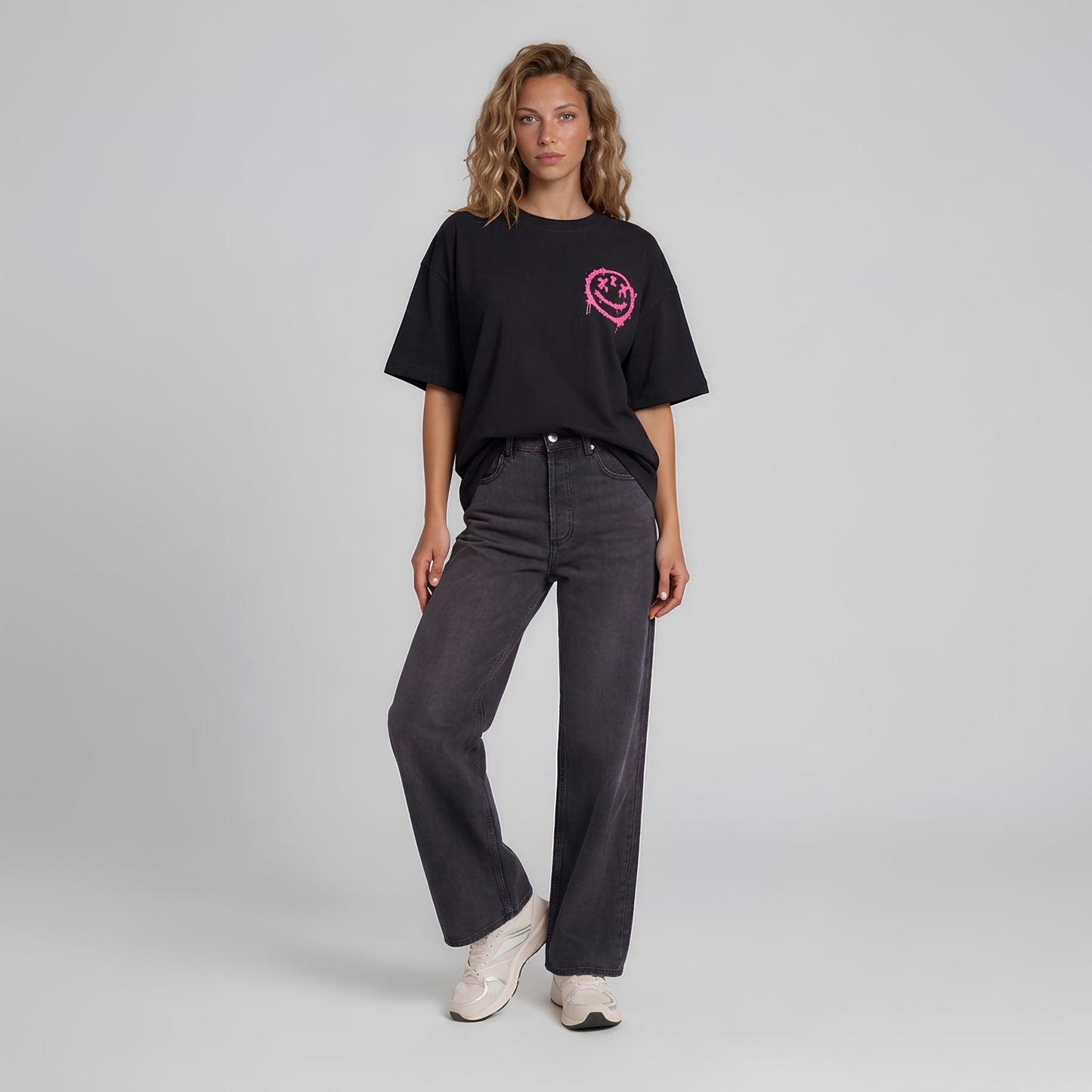 RIVARO Smile Never Tee