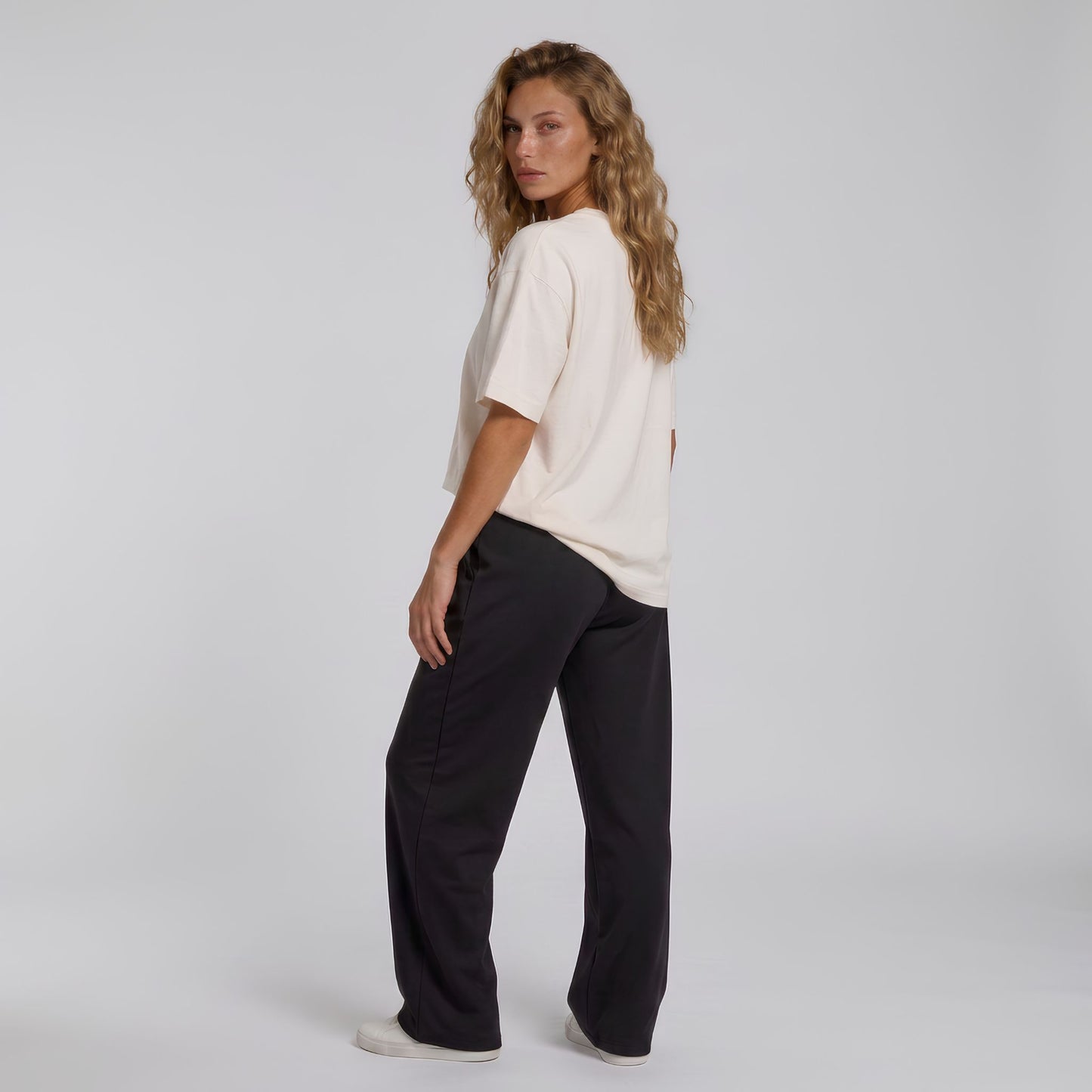 RIVARO Essential Tee — Off White